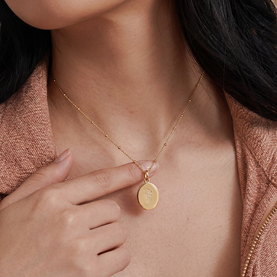 color:gold