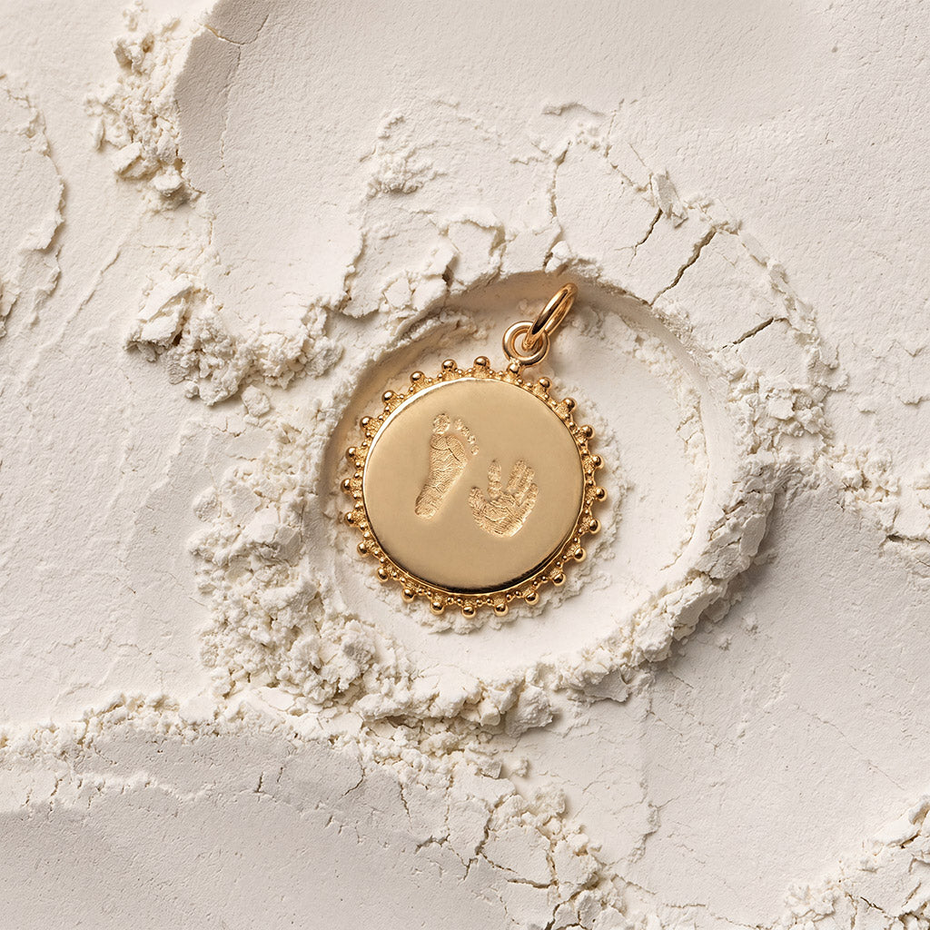 color:gold