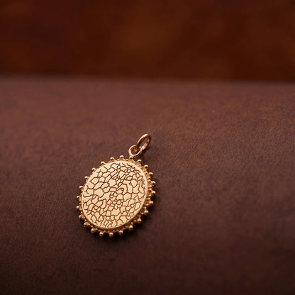 color:gold