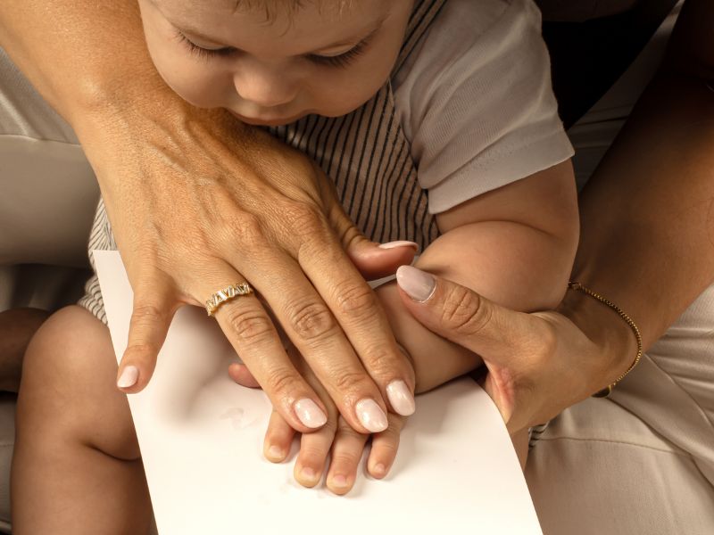 Collana con impronta della mano