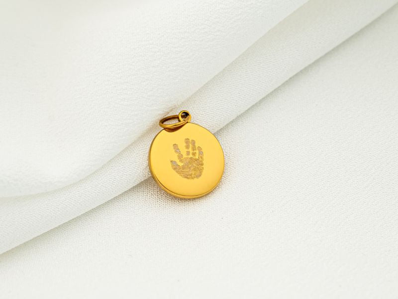 color:gold