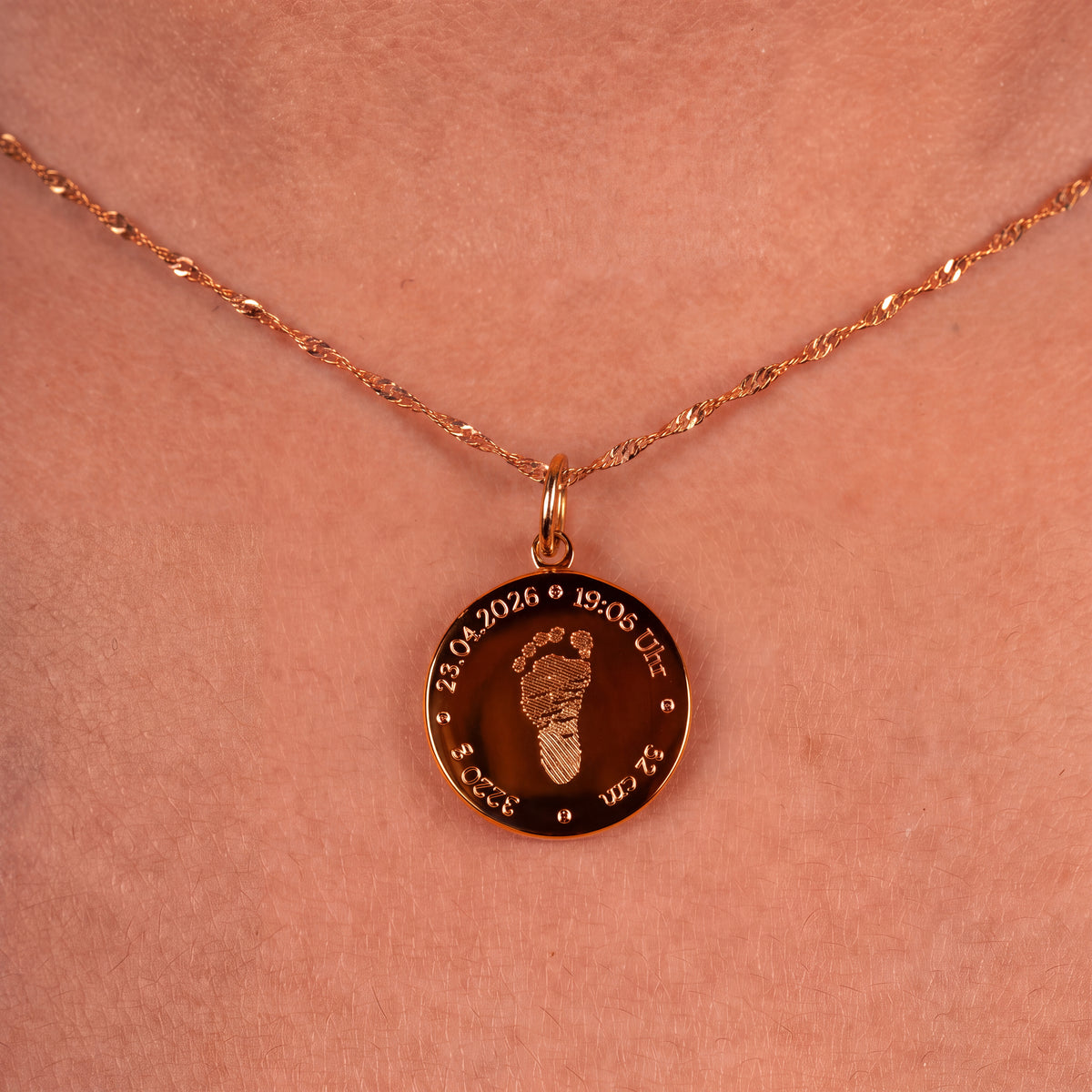 color:rosegold