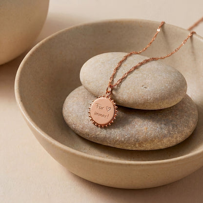 color:rosegold