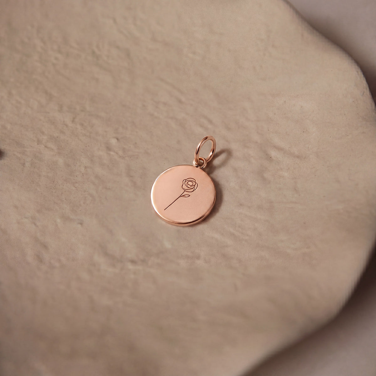 color:rosegold