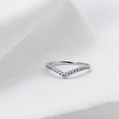 V-Form Ring Lyna mit Steinbesatz - 925 Silber