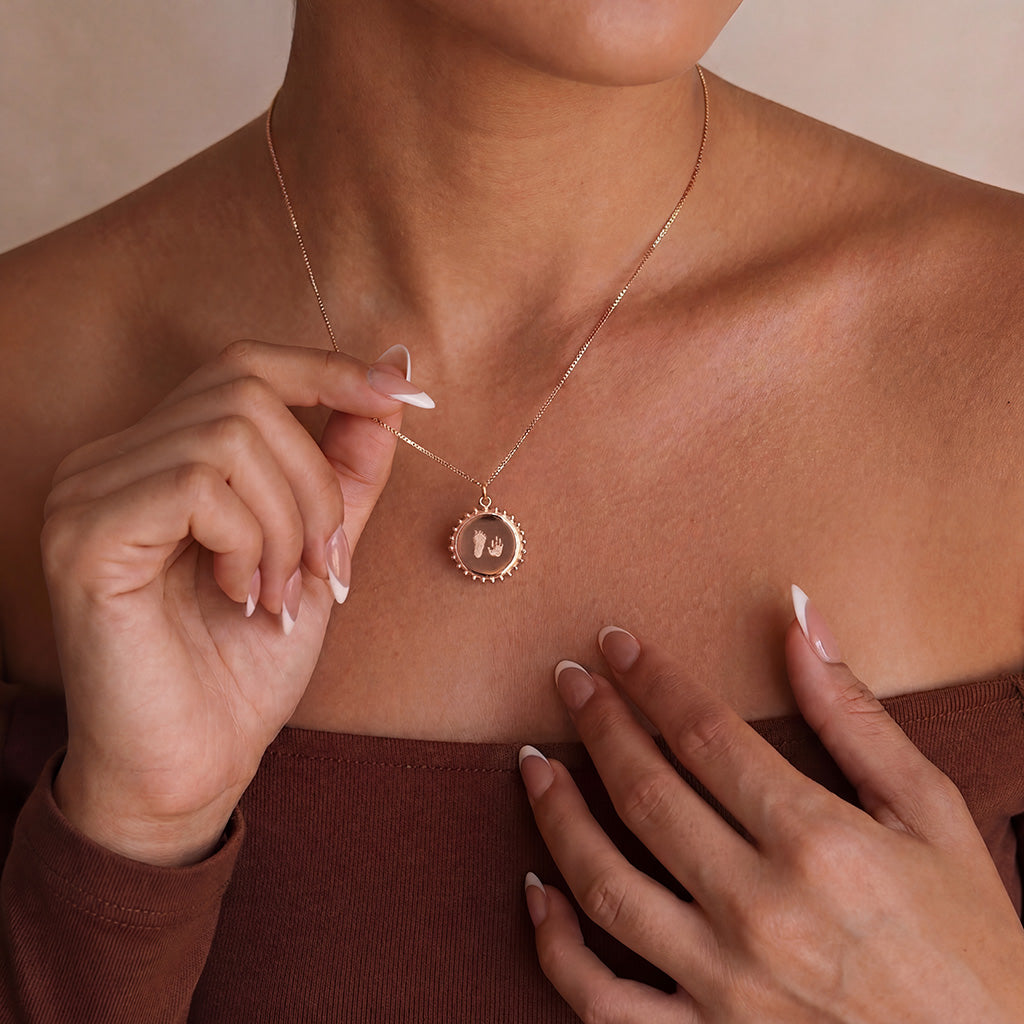 color:rosegold