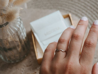 Anillo ondulado Naya – 925 Plata