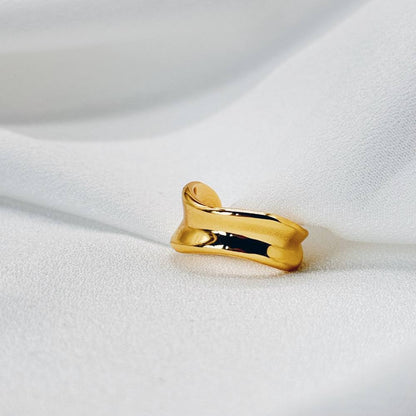color:gold