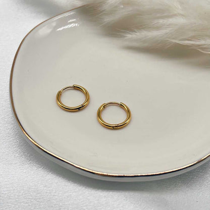 color:gold