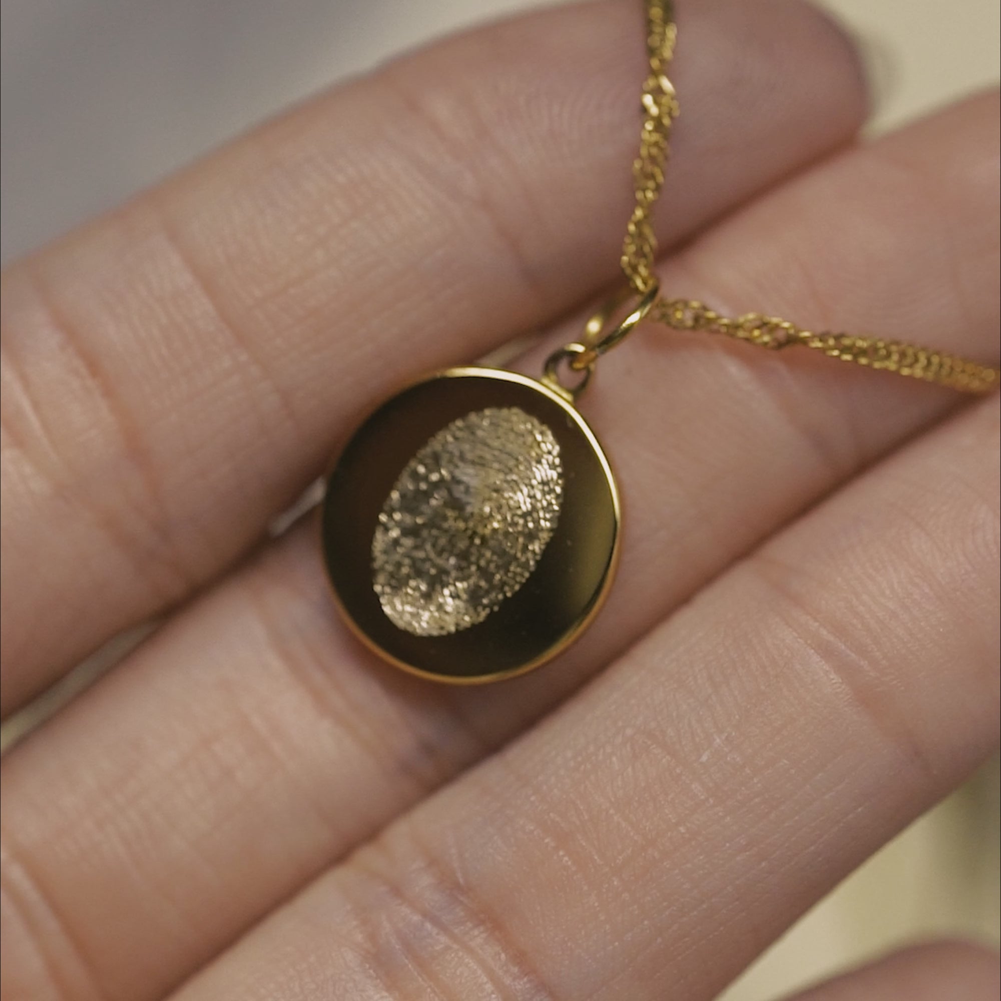 color:gold