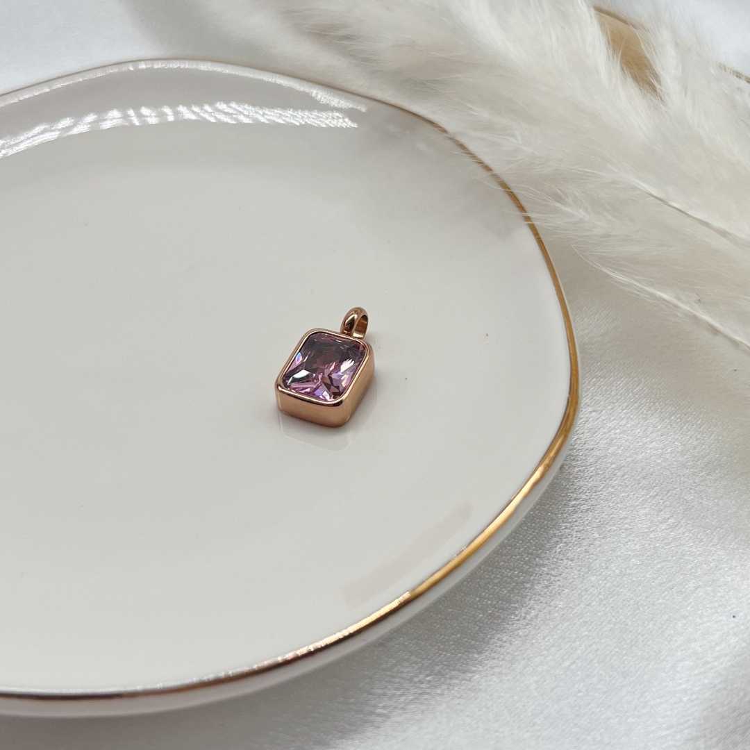 color:rosegold